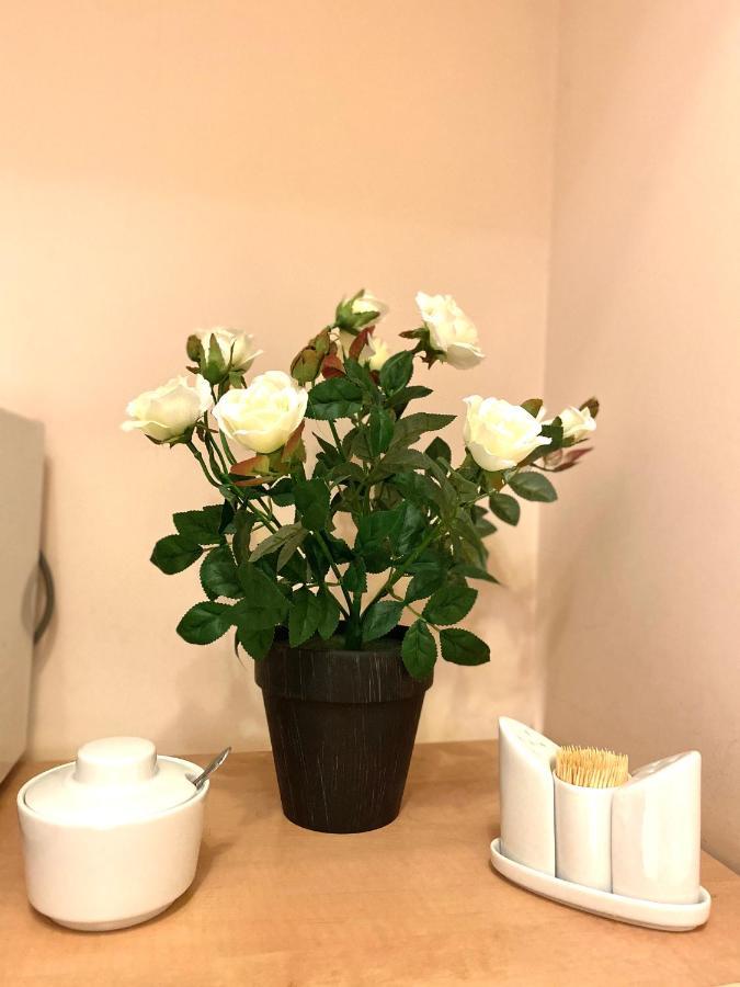 Family Apartment Lviv Bagian luar foto